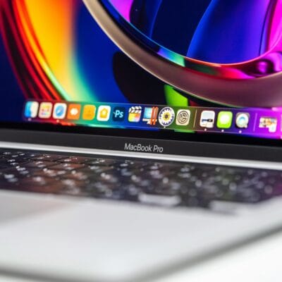Macbook Pro M2, 24GB Unified Memory, 1TB Storage